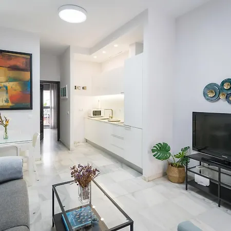 Apartamento Triana Deluxe Con Patio Privado Sevilla Buitenkant foto