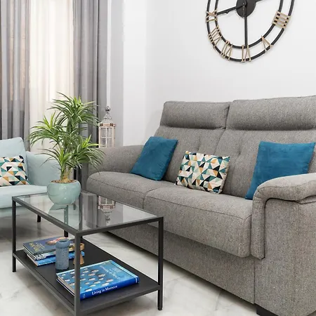 Apartamento Triana Deluxe Con Patio Privado Sevilla Buitenkant foto