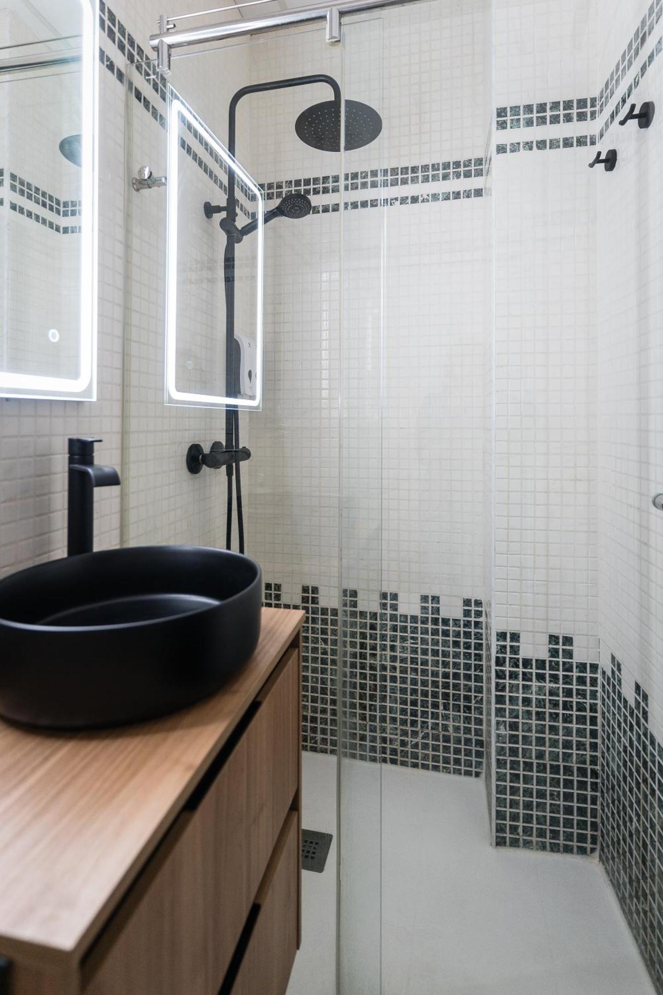 Triana Deluxe Con Patio Privado * Sevilha